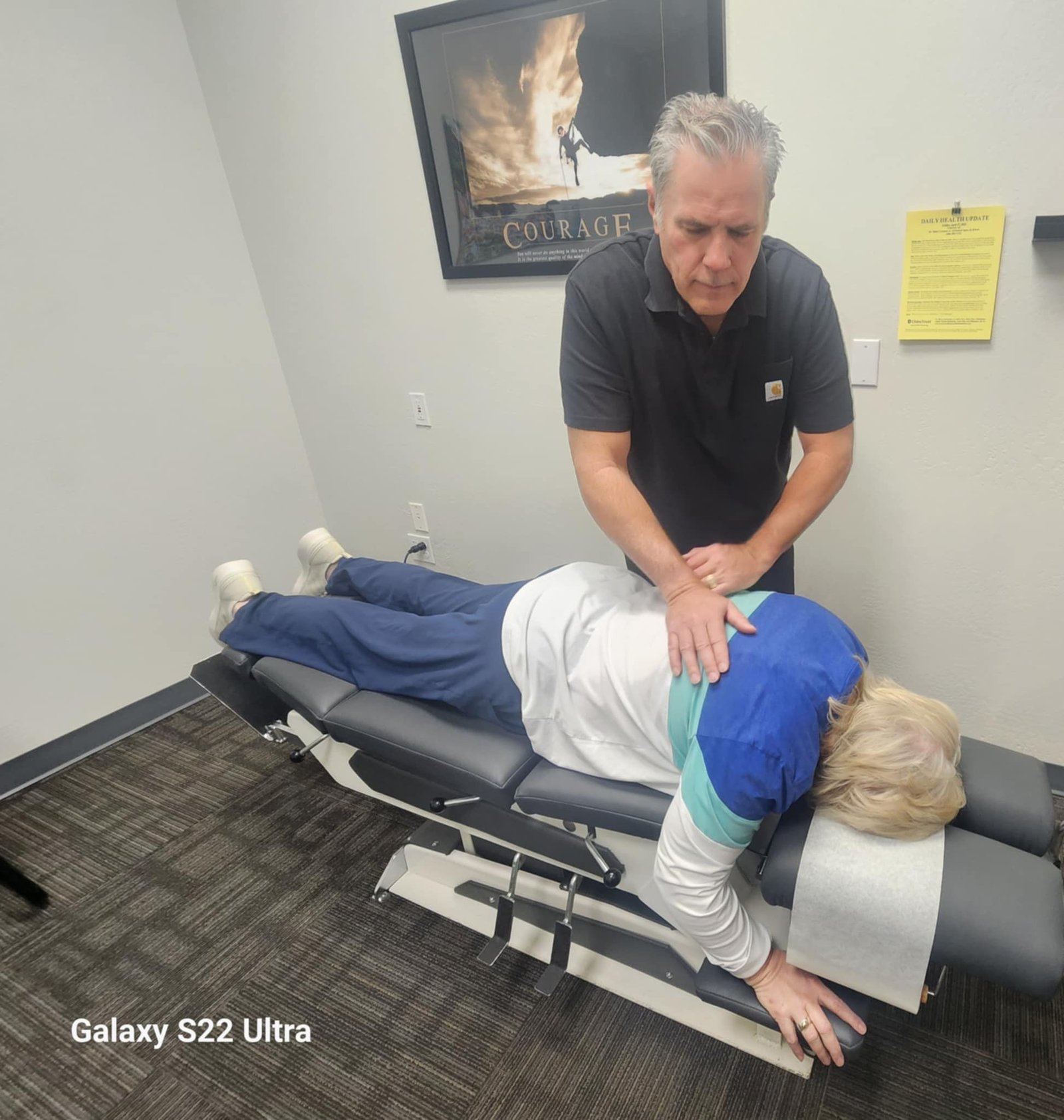 Discover effective chiropractic treatments for pain between the shoulder blades, including causes, symptoms, and top medical solutions. Learn how personalized care can bring lasting relief.