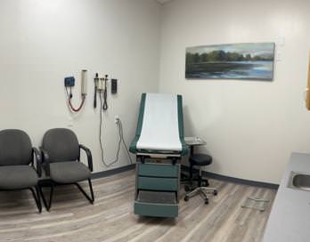 Comprehensive opioid addiction treatment options including Suboxone, counseling, and medical support to reduce cravings, manage withdrawal, and promote lasting recovery.